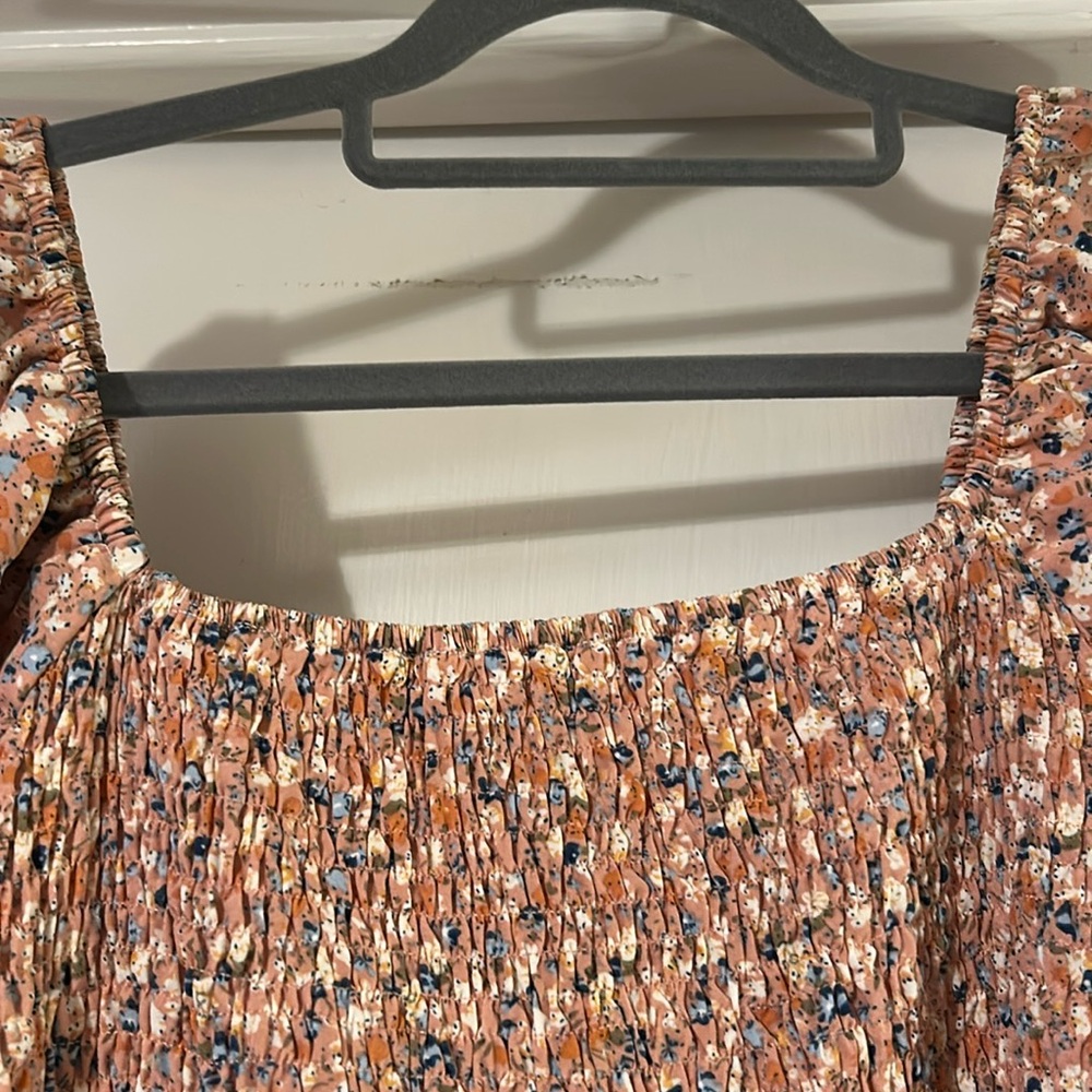 Floral Print Dress in Peach - Picture 4 of 5